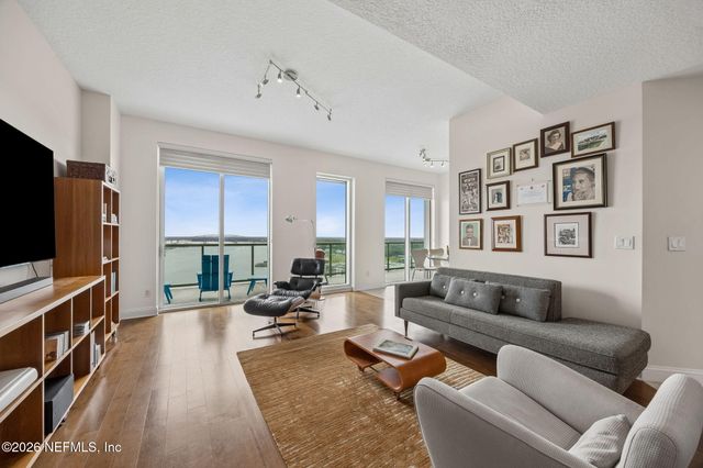 1431 RIVERPLACE Boulevard 2007, Jacksonville, FL 32207