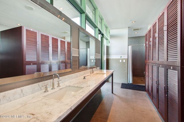 1431 RIVERPLACE Boulevard 2007, Jacksonville, FL 32207