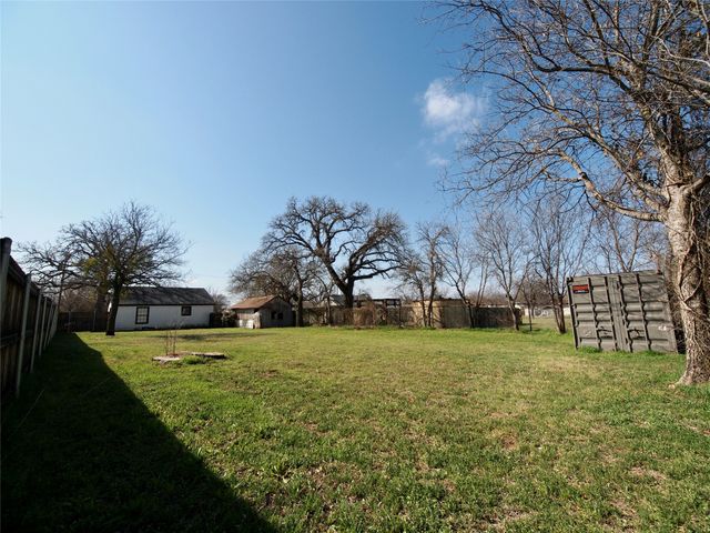 1327 Old Jacksboro Road, Graham, TX 76450