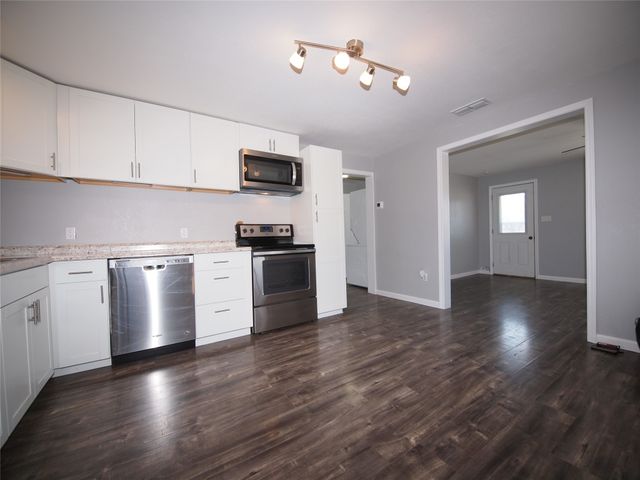 1327 Old Jacksboro Road, Graham, TX 76450