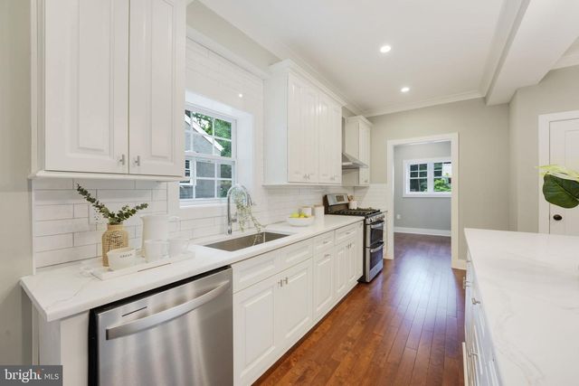10811 SCOTT DR, Fairfax, VA 22030