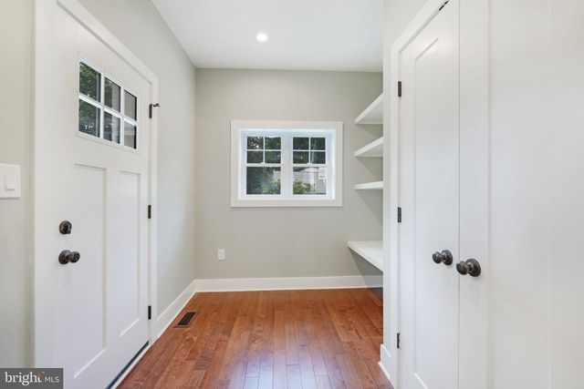 10811 SCOTT DR, Fairfax, VA 22030