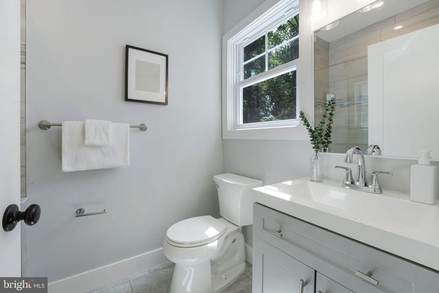 10811 SCOTT DR, Fairfax, VA 22030