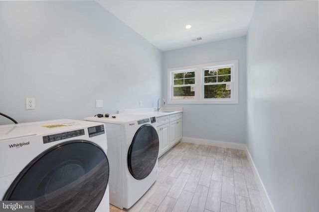 10811 SCOTT DR, Fairfax, VA 22030