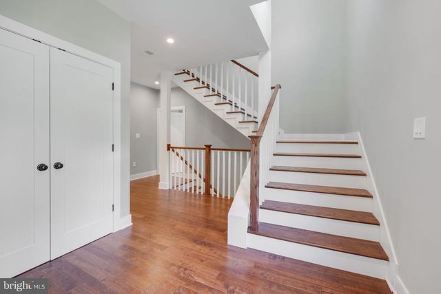 10811 SCOTT DR, Fairfax, VA 22030