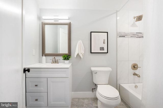 10811 SCOTT DR, Fairfax, VA 22030