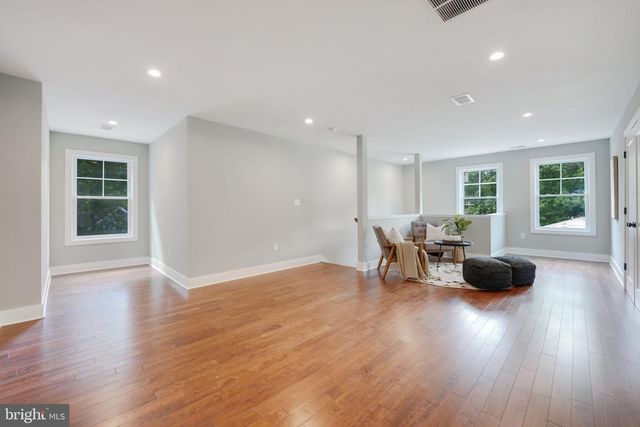 10811 SCOTT DR, Fairfax, VA 22030