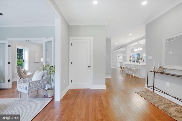 10811 SCOTT DR, Fairfax, VA 22030