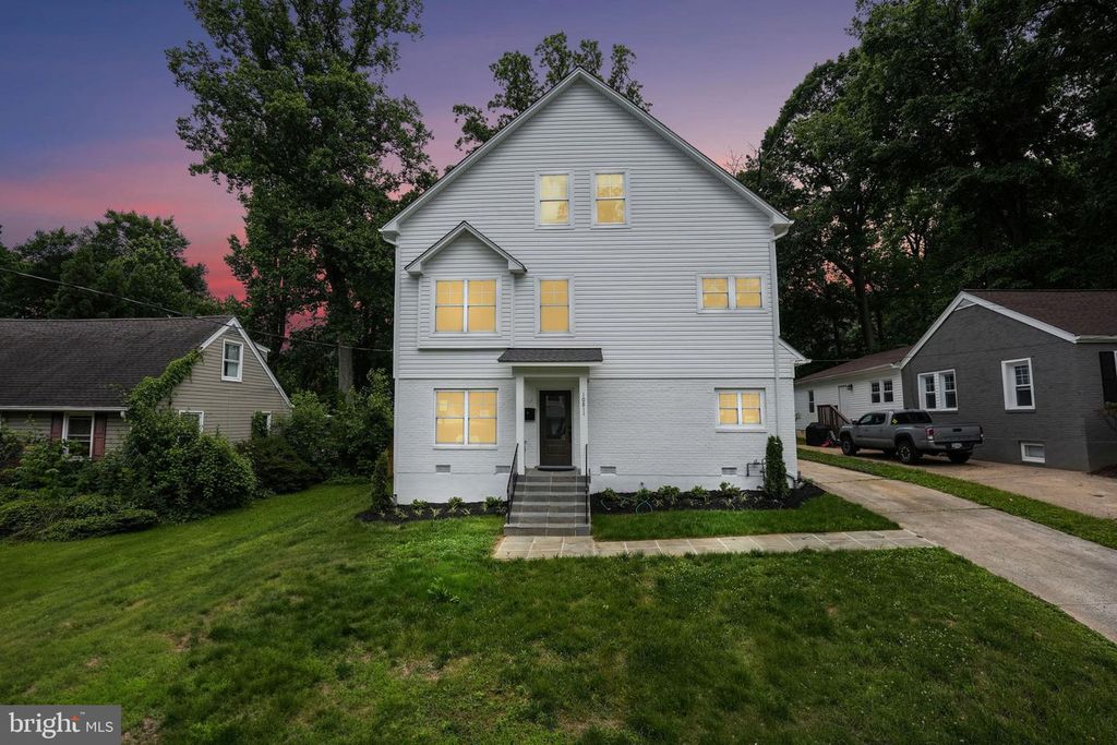 10811 SCOTT DR, Fairfax, VA 22030