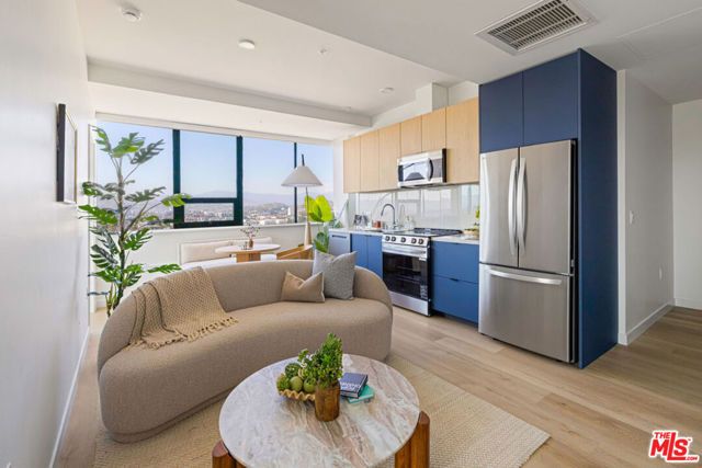 3325 S Wilshire blvd 706, Los Angeles, CA 90010