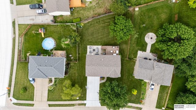 1138 Rawhide Road, Papillion, NE 68046