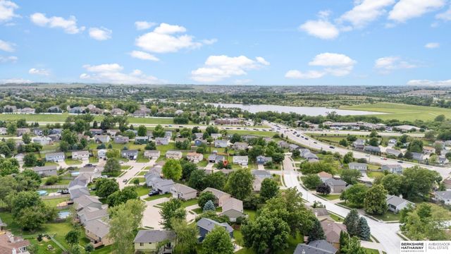 1138 Rawhide Road, Papillion, NE 68046