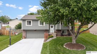 1138 Rawhide Road, Papillion, NE 68046