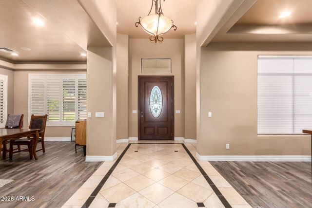 2744 E COUNTRY SHADOWS Court, Gilbert, AZ 85298