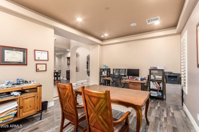 2744 E COUNTRY SHADOWS Court, Gilbert, AZ 85298