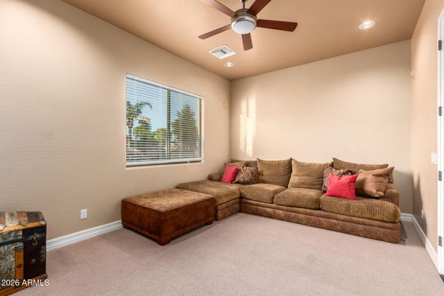 2744 E COUNTRY SHADOWS Court, Gilbert, AZ 85298