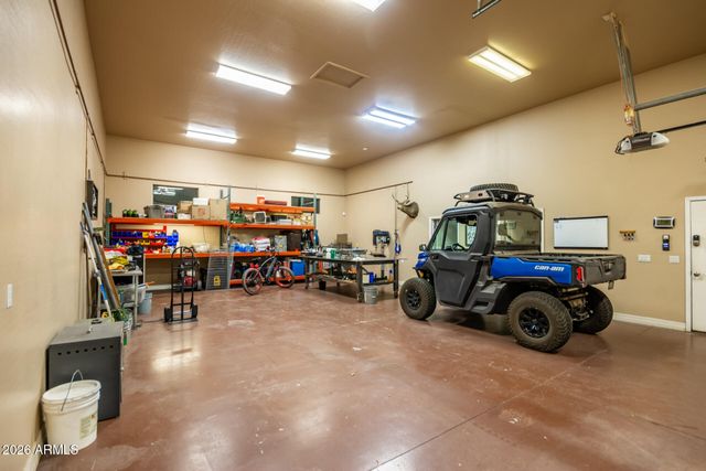 2744 E COUNTRY SHADOWS Court, Gilbert, AZ 85298