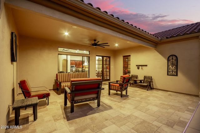 2744 E COUNTRY SHADOWS Court, Gilbert, AZ 85298