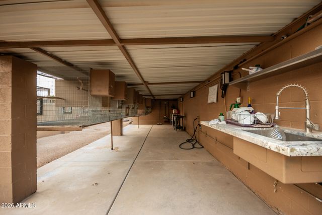 2744 E COUNTRY SHADOWS Court, Gilbert, AZ 85298