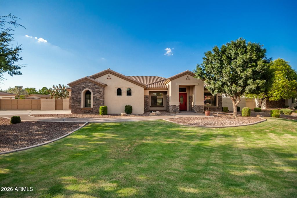 2744 E COUNTRY SHADOWS Court, Gilbert, AZ 85298 — photo 4