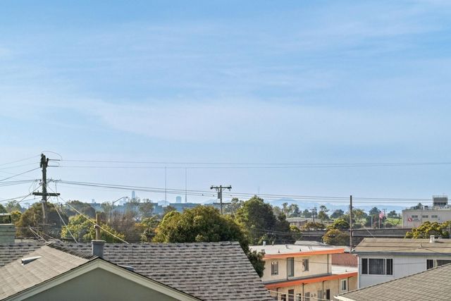 5634 Burlingame Ave, Richmond, CA 94804