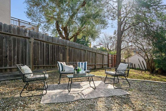 5634 Burlingame Ave, Richmond, CA 94804