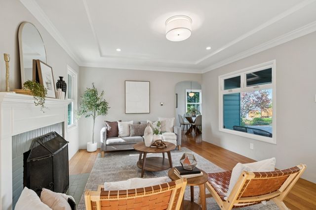 5634 Burlingame Ave, Richmond, CA 94804