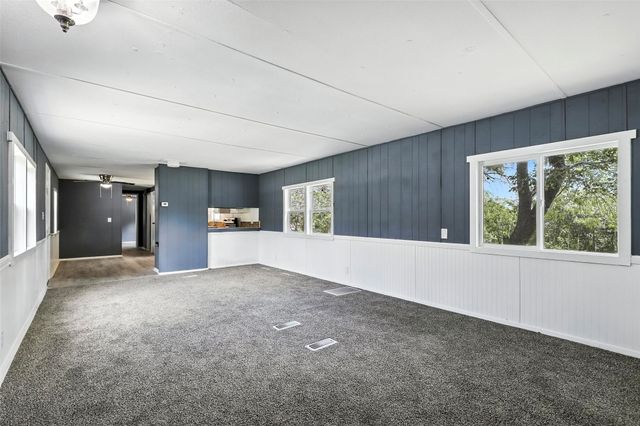 2657 Edgecliff Court, Granbury, TX 76048