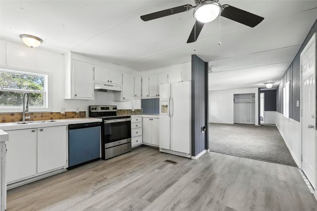 2657 Edgecliff Court, Granbury, TX 76048