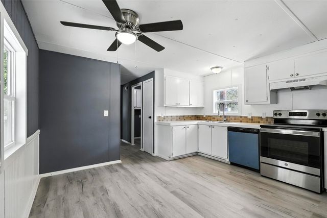 2657 Edgecliff Court, Granbury, TX 76048