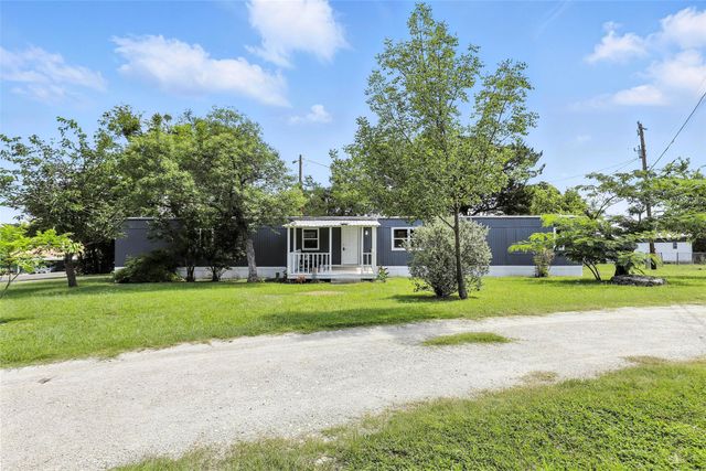 2657 Edgecliff Court, Granbury, TX 76048