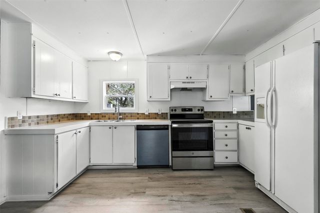 2657 Edgecliff Court, Granbury, TX 76048