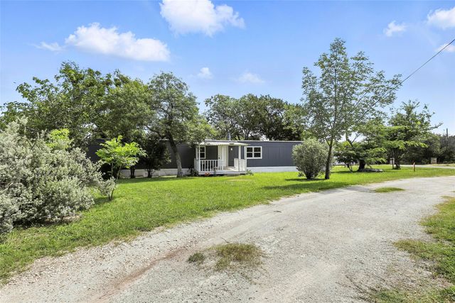 2657 Edgecliff Court, Granbury, TX 76048