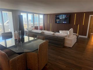 1717 N Bayshore Dr B-4154, Miami, FL 33132