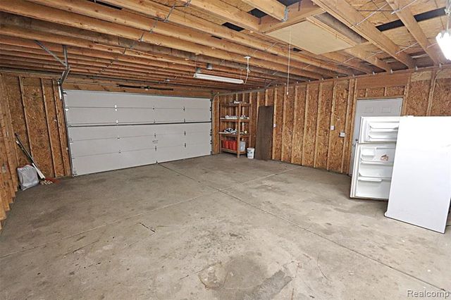 19554 Farmington Road, Livonia, MI 48152