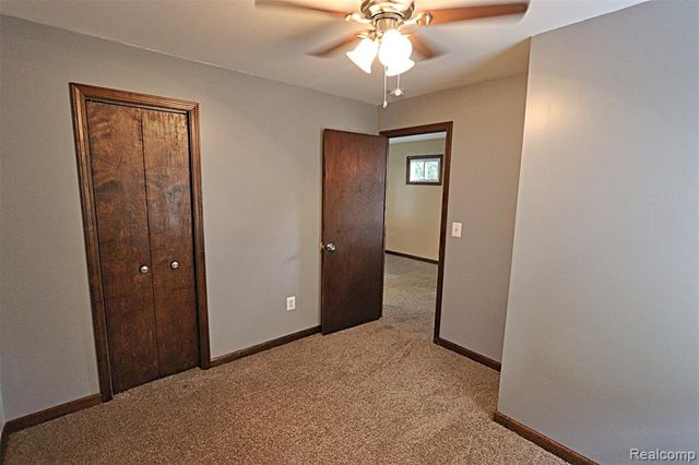 19554 Farmington Road, Livonia, MI 48152