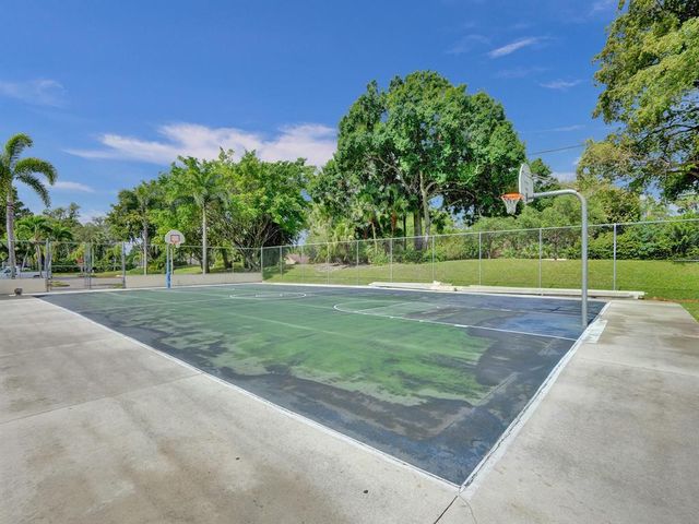 4705 NW 30TH Street, Coconut Creek, FL 33063