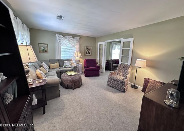1174 JAMAICA Road W, Jacksonville, FL 32216