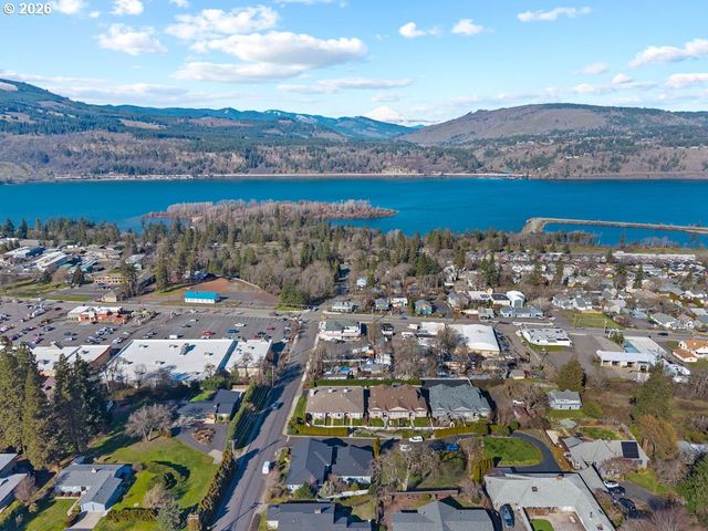 1826 ARMADALE Ave, Hood River, OR 97031