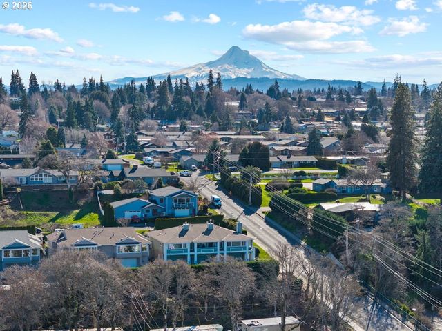 1826 ARMADALE Ave, Hood River, OR 97031