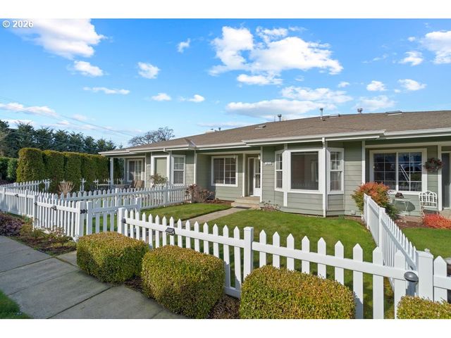 1826 ARMADALE Ave, Hood River, OR 97031
