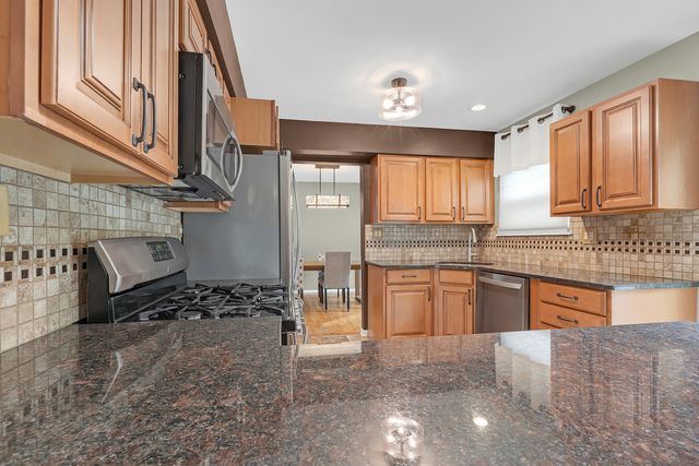 4440 Dublin Court, Hanover Park, IL 60133