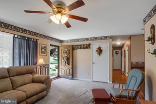 19 1ST AVENUE, Pottsville, PA 17901