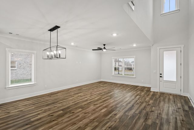 808 Hillock Trace, Lebanon, TN 37087