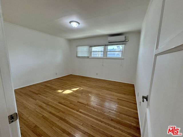 6122 S Fairfax Avenue, Los Angeles, CA 90056