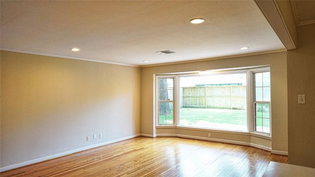 2047 Mcclendon Street, Houston, TX 77030