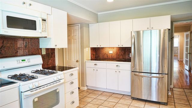 2047 Mcclendon Street, Houston, TX 77030