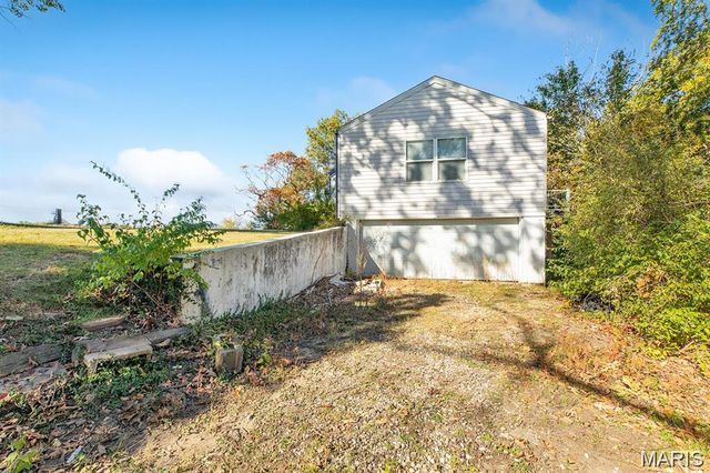 8617 Godfrey Road, Godfrey, IL 62035