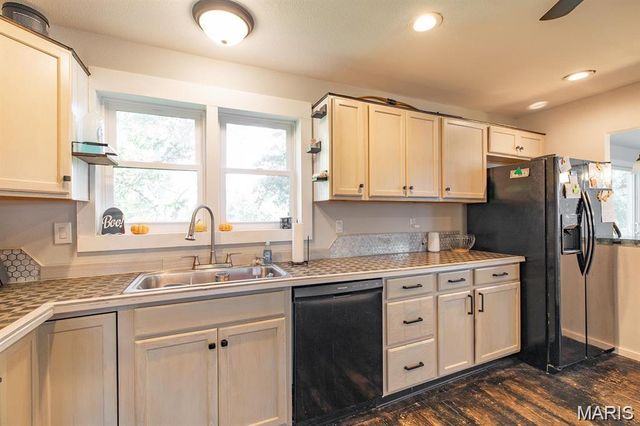 8617 Godfrey Road, Godfrey, IL 62035