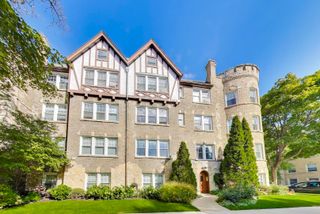 2300 W FARWELL Avenue 3, Chicago, IL 60645